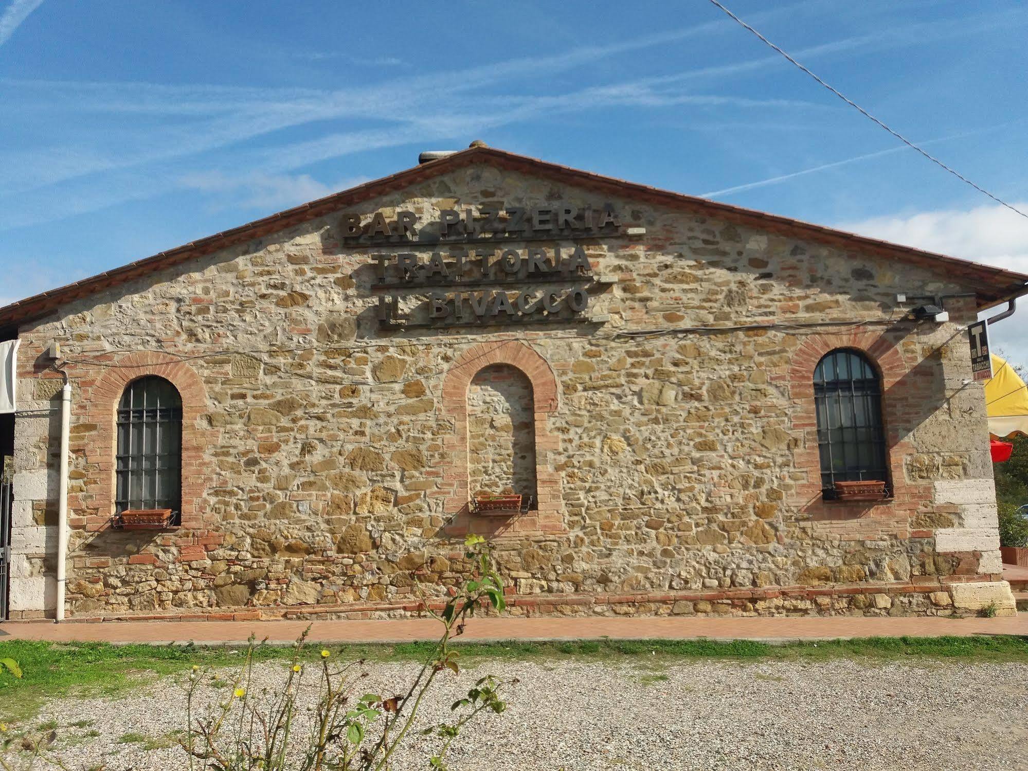 Апарт отель Oasi Del Grillo Кастельнуово-Берарденга Экстерьер фото